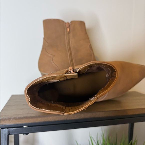 Indigo Rd Tan Ankle Boots - Picture 10 of 11